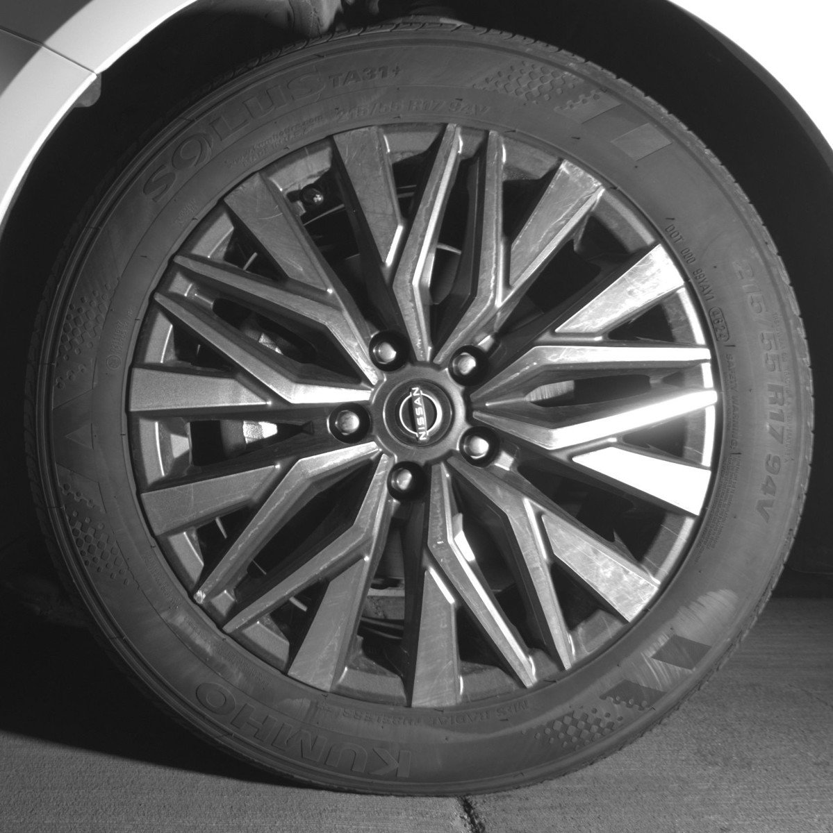 Used 2025 Nissan Altima 2.5 SV image 12