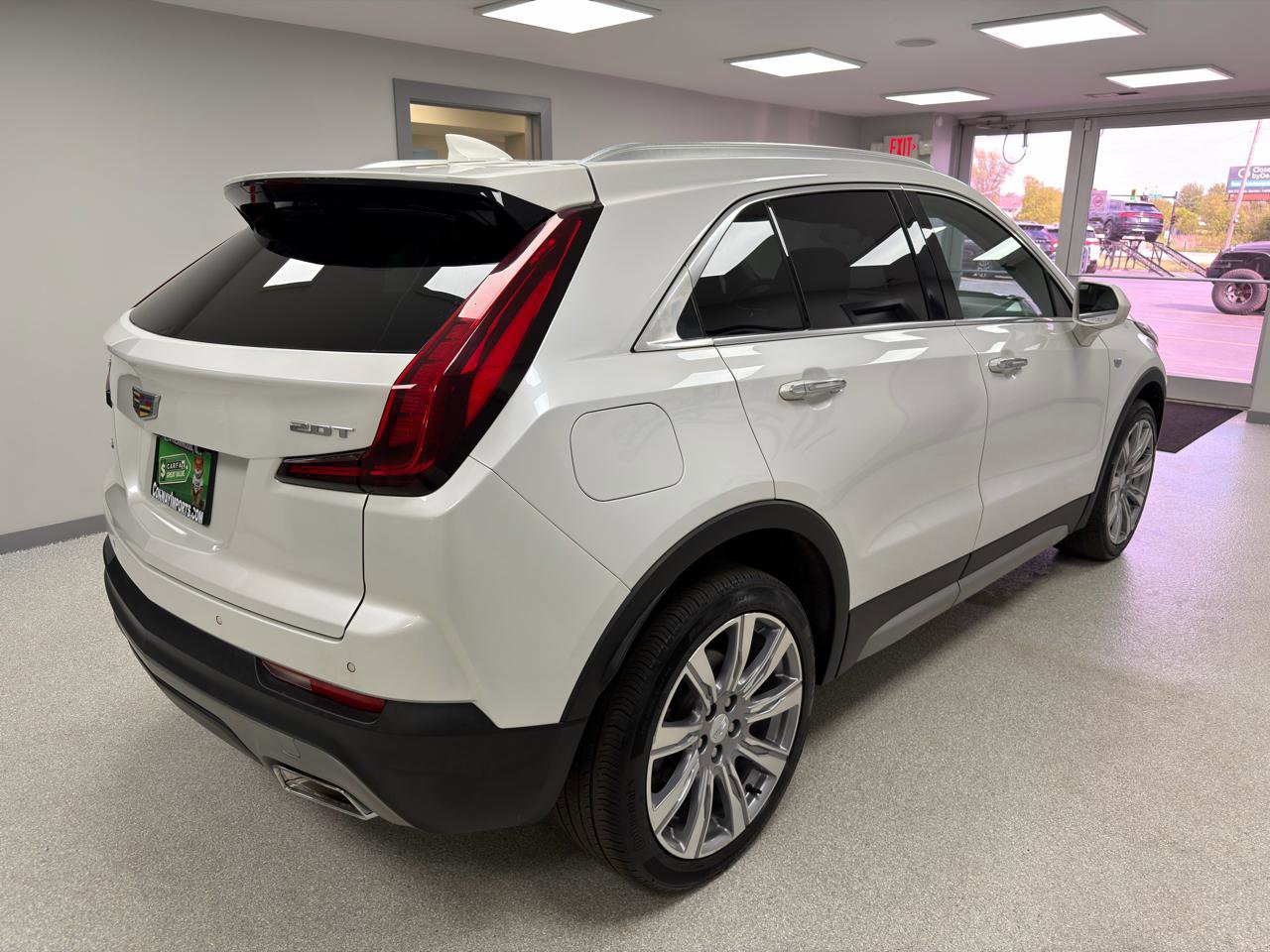 Used 2019 Cadillac XT4 Premium Luxury AWD/4WD image 3