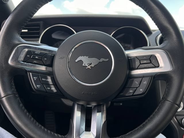 Used 2021 Ford Mustang Coupe w/ Black Accent Package RWD image 15