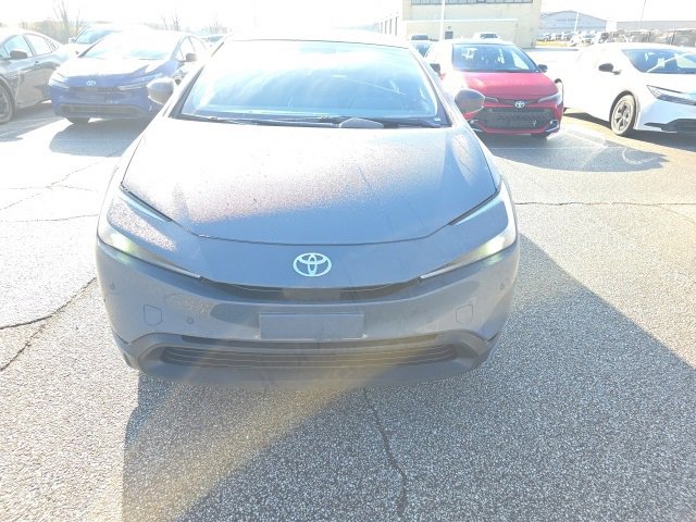 New 2026 Toyota Prius LE image 2