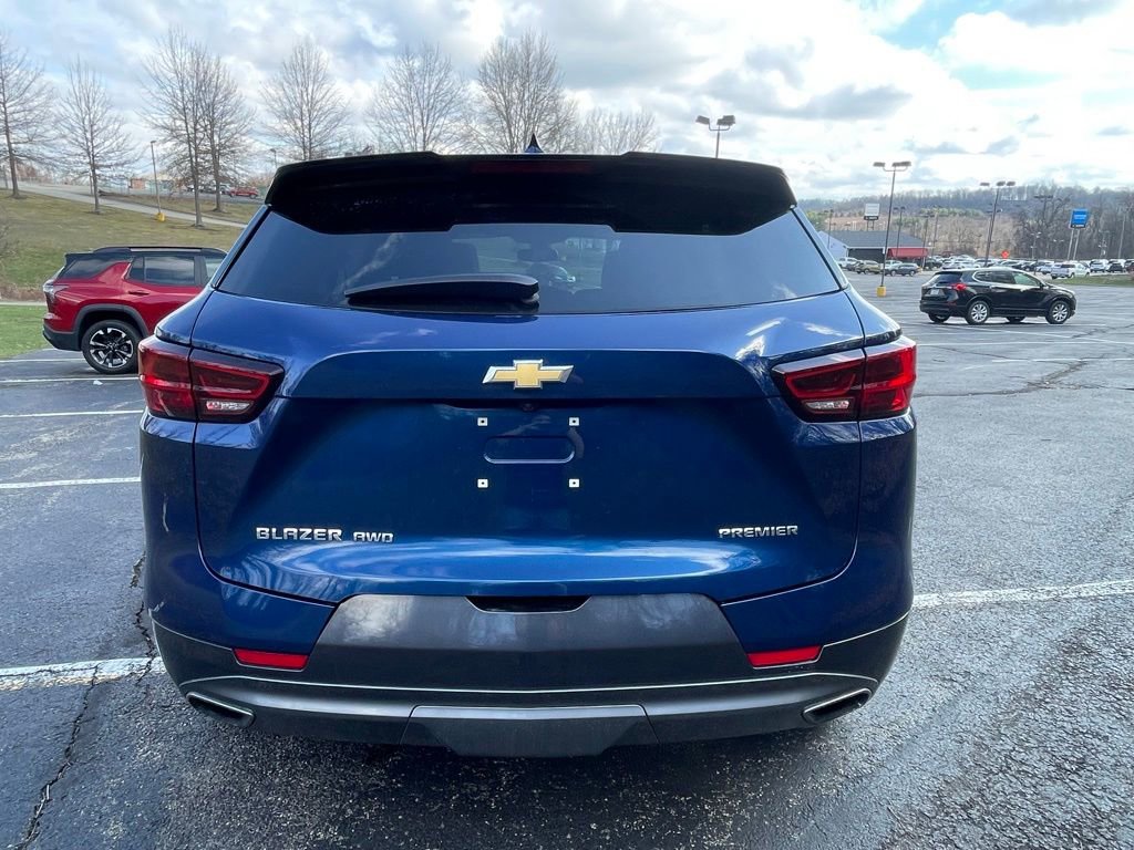 Certified 2023 Chevrolet Blazer Premier w/ Enhanced Convenience Package image 4