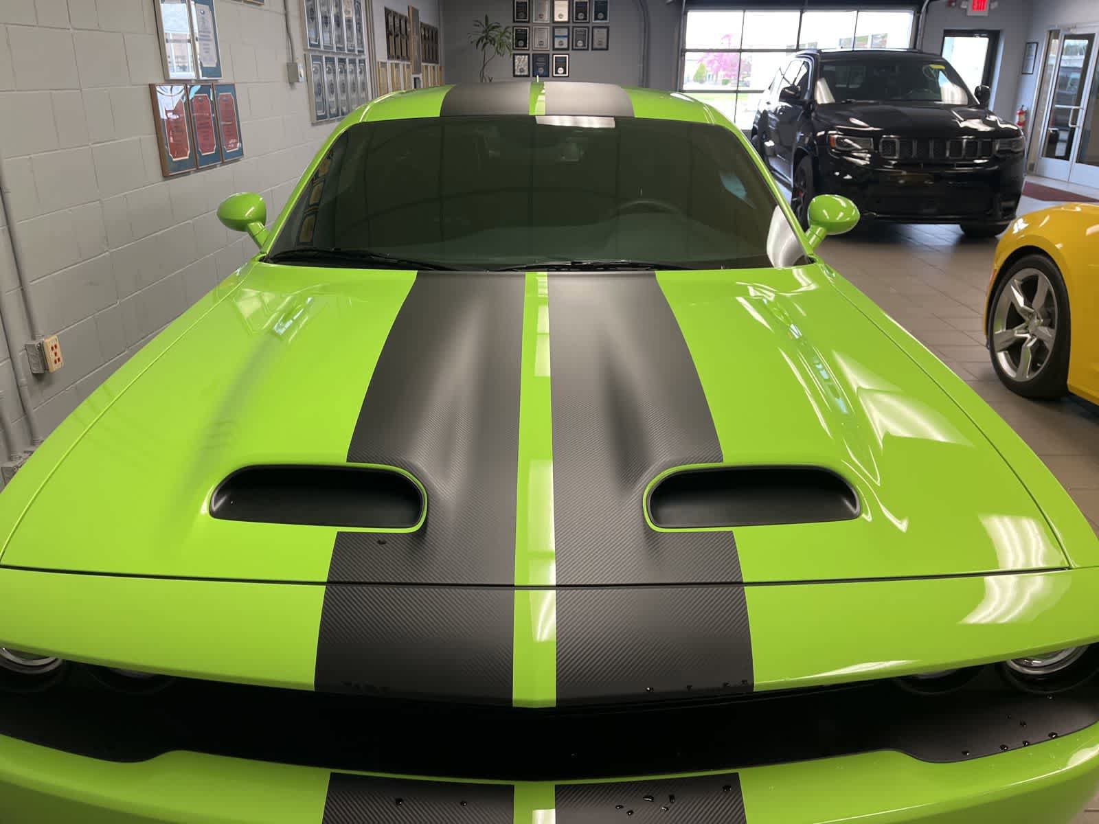 Used 2019 Dodge Challenger SRT Hellcat w/ Plus Package RWD image 21