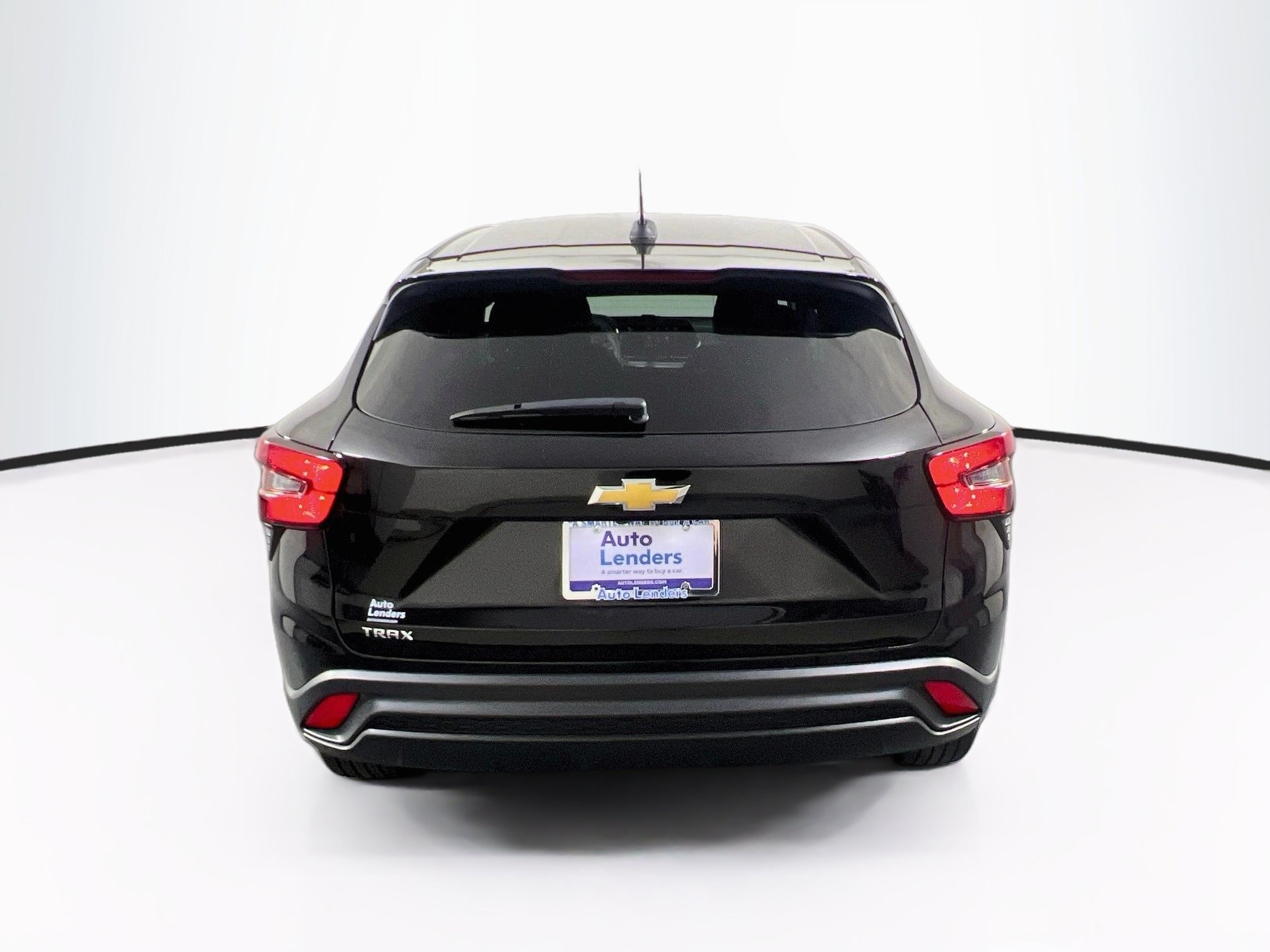 Used 2025 Chevrolet Trax LS w/ LS Convenience Package FWD image 6
