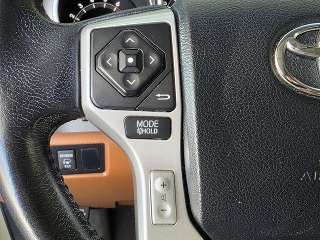 Used 2016 Toyota Sequoia Platinum RWD image 30