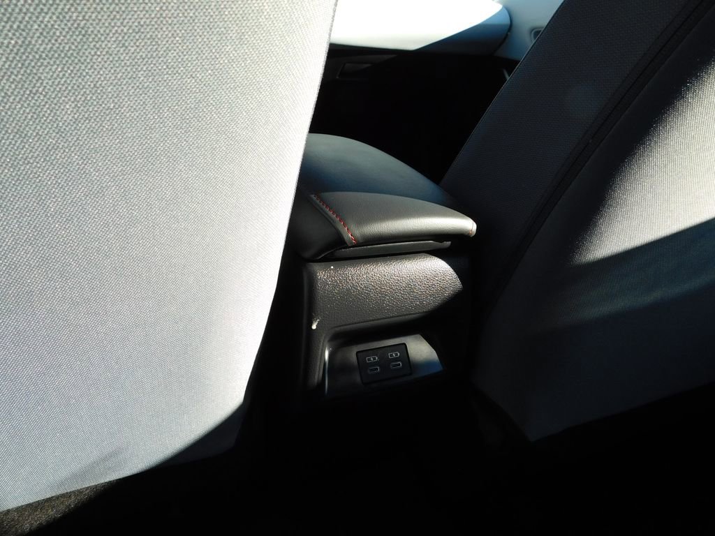 Used 2025 Toyota Corolla SE image 10