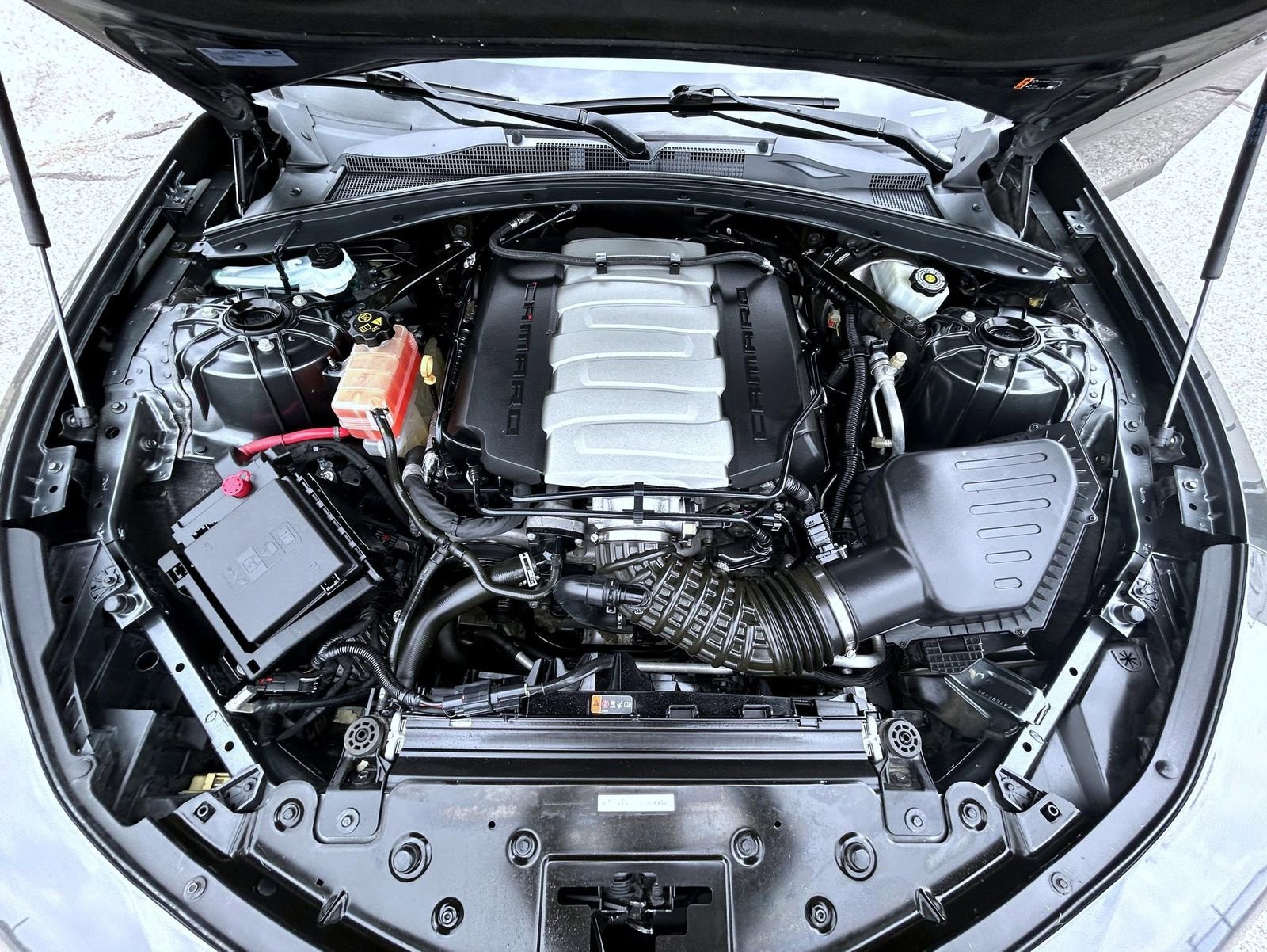 Certified 2018 Chevrolet Camaro SS image 21