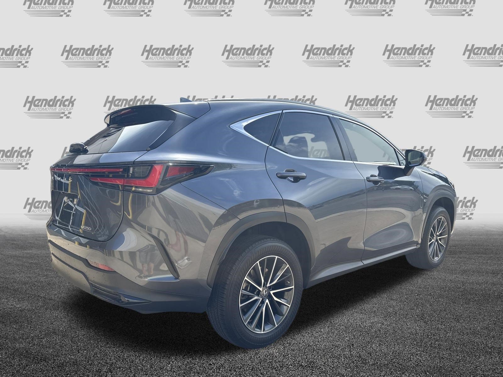 Used 2023 Lexus NX 250 FWD w/ Towing Package (2000 Lbs) image 10