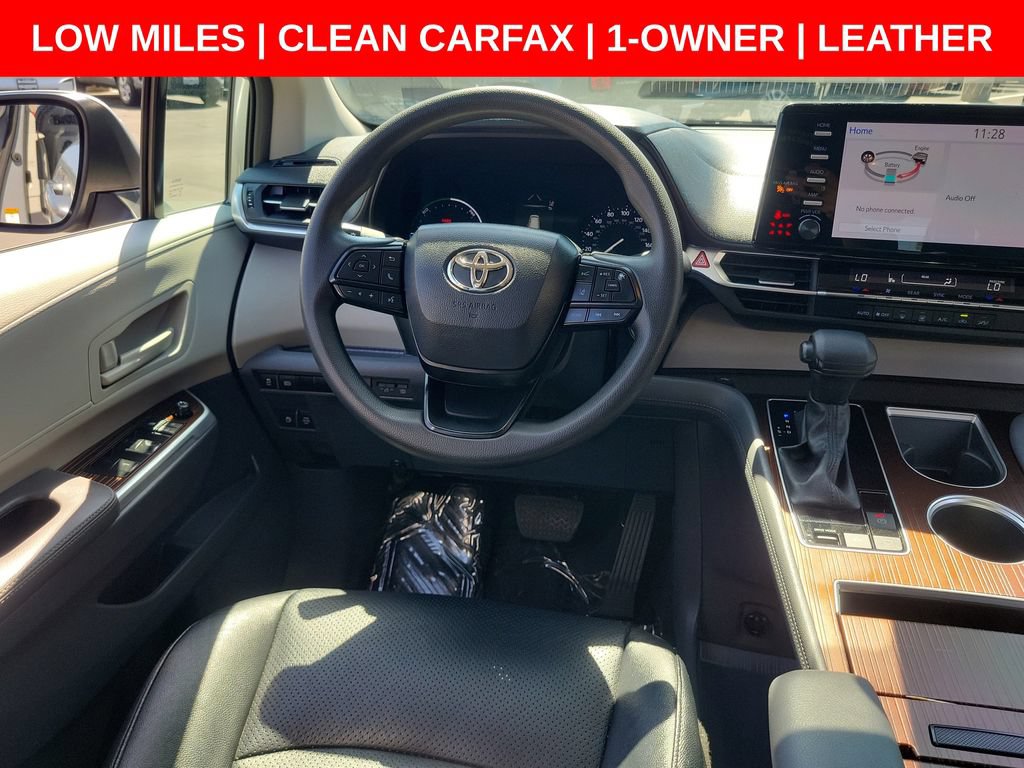Used 2023 Toyota Sienna LE FWD image 12