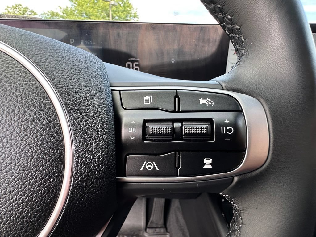 Used 2025 Kia K5 GT-Line w/ GT-Line Premium Package AWD/4WD image 38