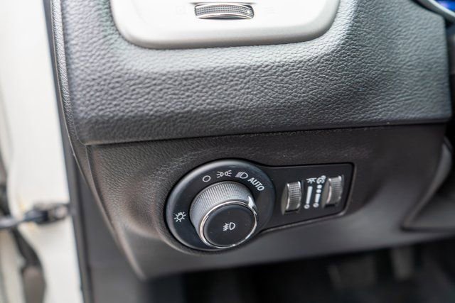 Used 2020 Jeep Compass Latitude w/ Cold Weather Group image 21