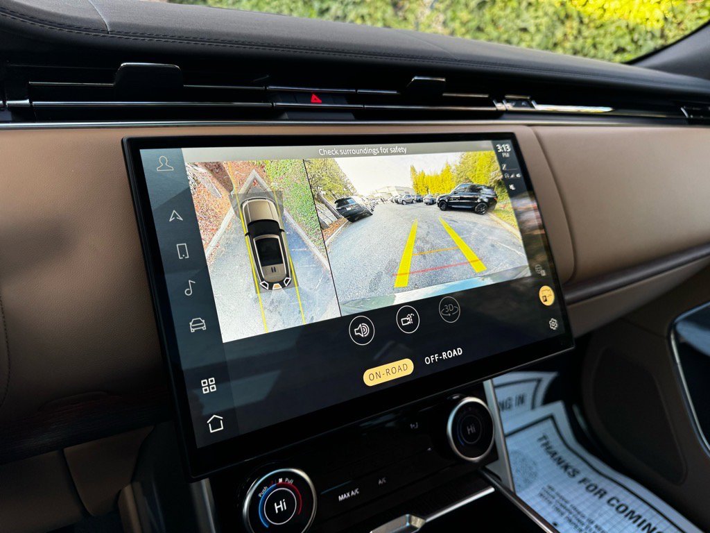 Certified 2023 Land Rover Range Rover SE image 15