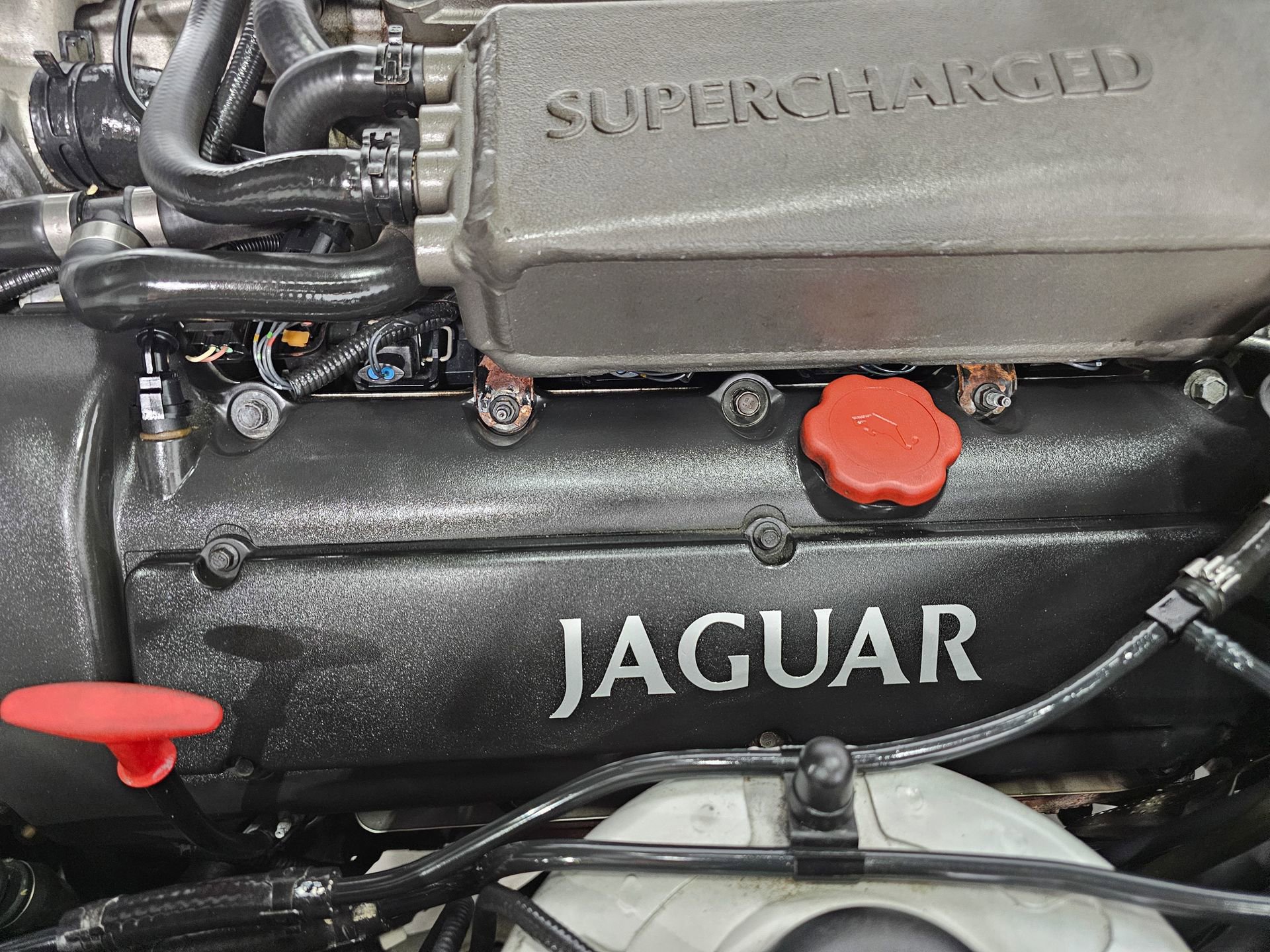 Used 2001 Jaguar XK8 Convertible RWD image 23