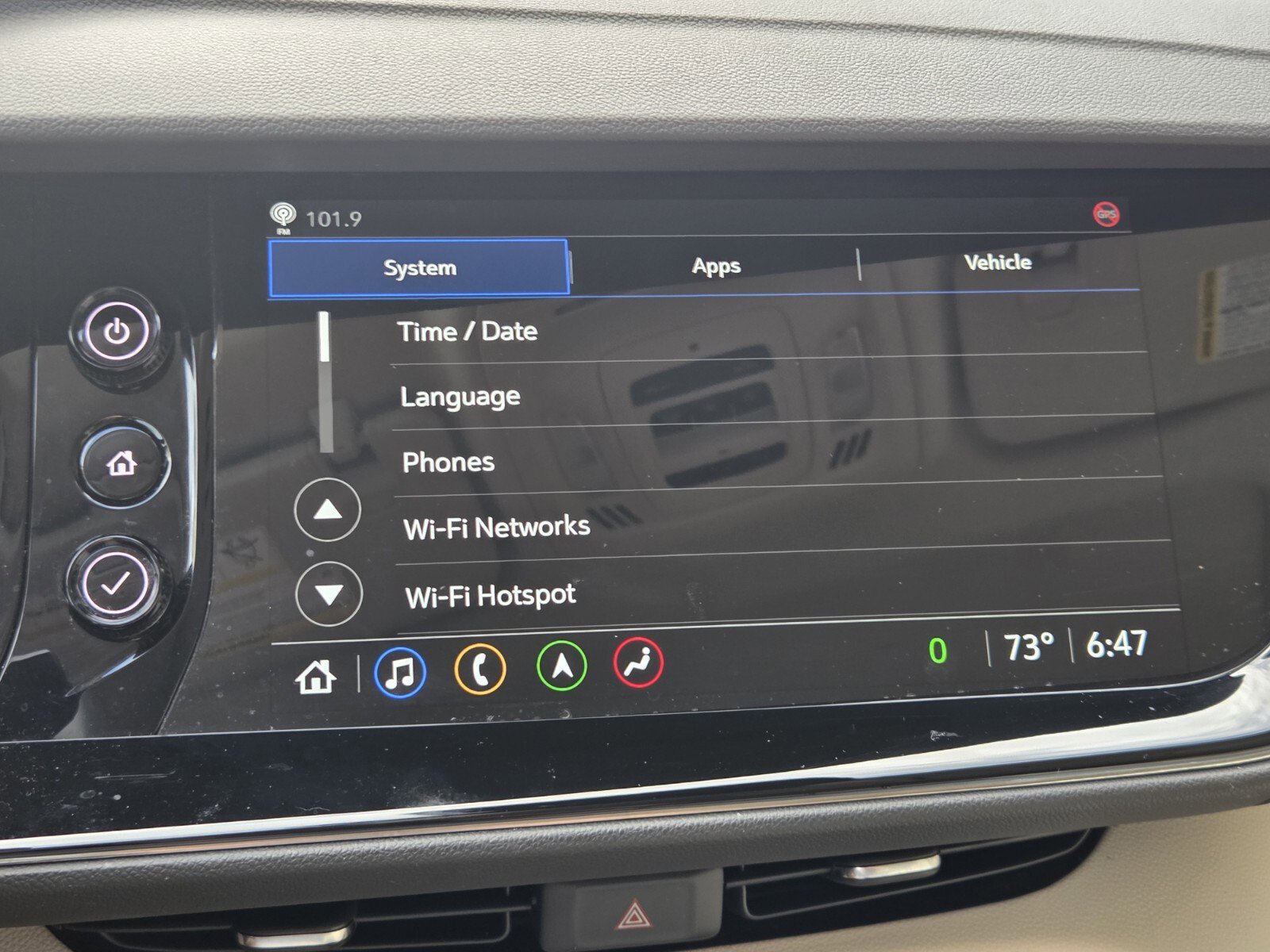 Used 2023 Buick Envision Avenir image 17