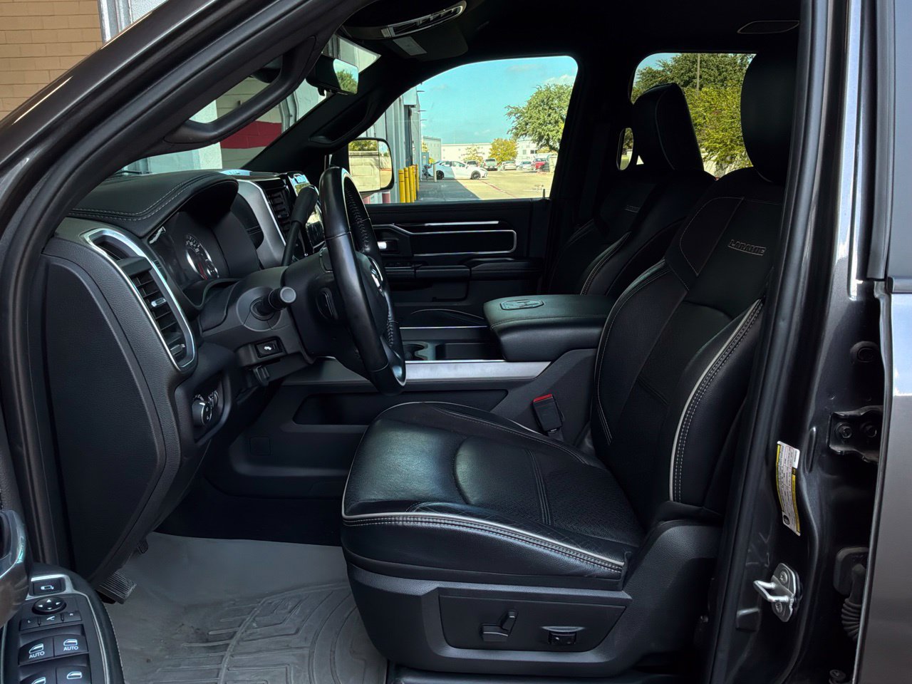 Used 2021 RAM 2500 Laramie w/ Night Edition AWD/4WD image 12