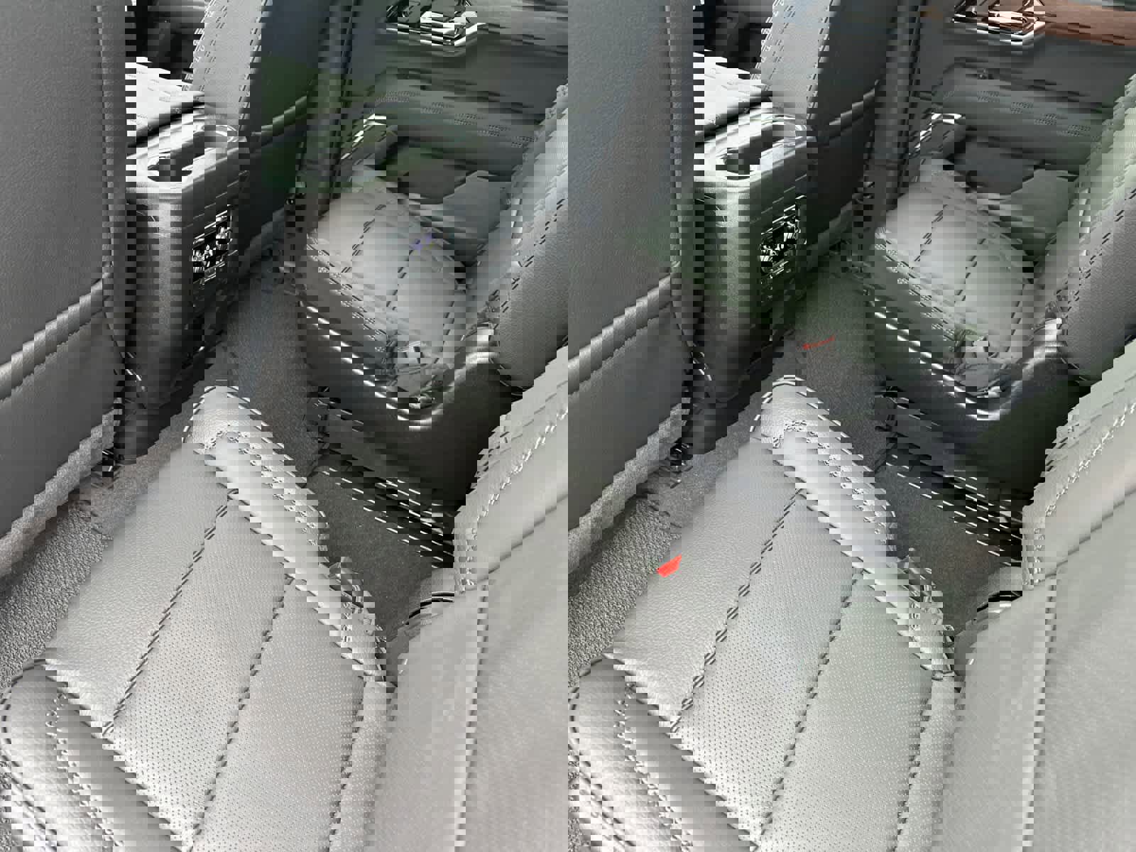 New 2026 GMC Yukon Denali image 11