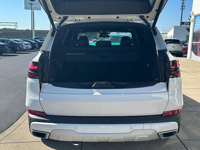 Certified 2024 BMW X5 xDrive40i w/ Premium Package image 14