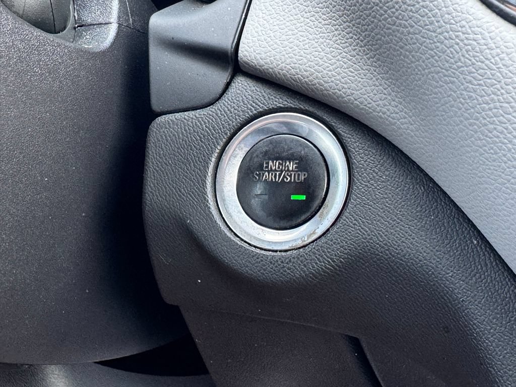 Used 2023 Chevrolet Equinox LS w/ LS Convenience Package FWD image 29