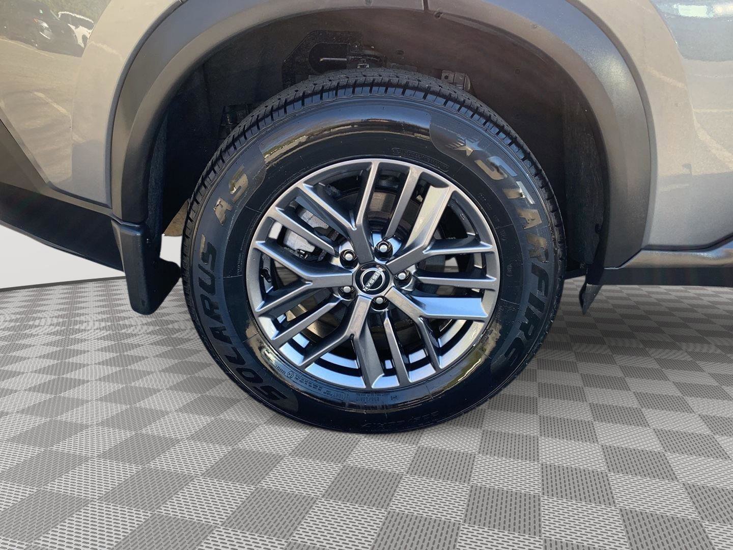 Certified 2023 Nissan Rogue S image 11