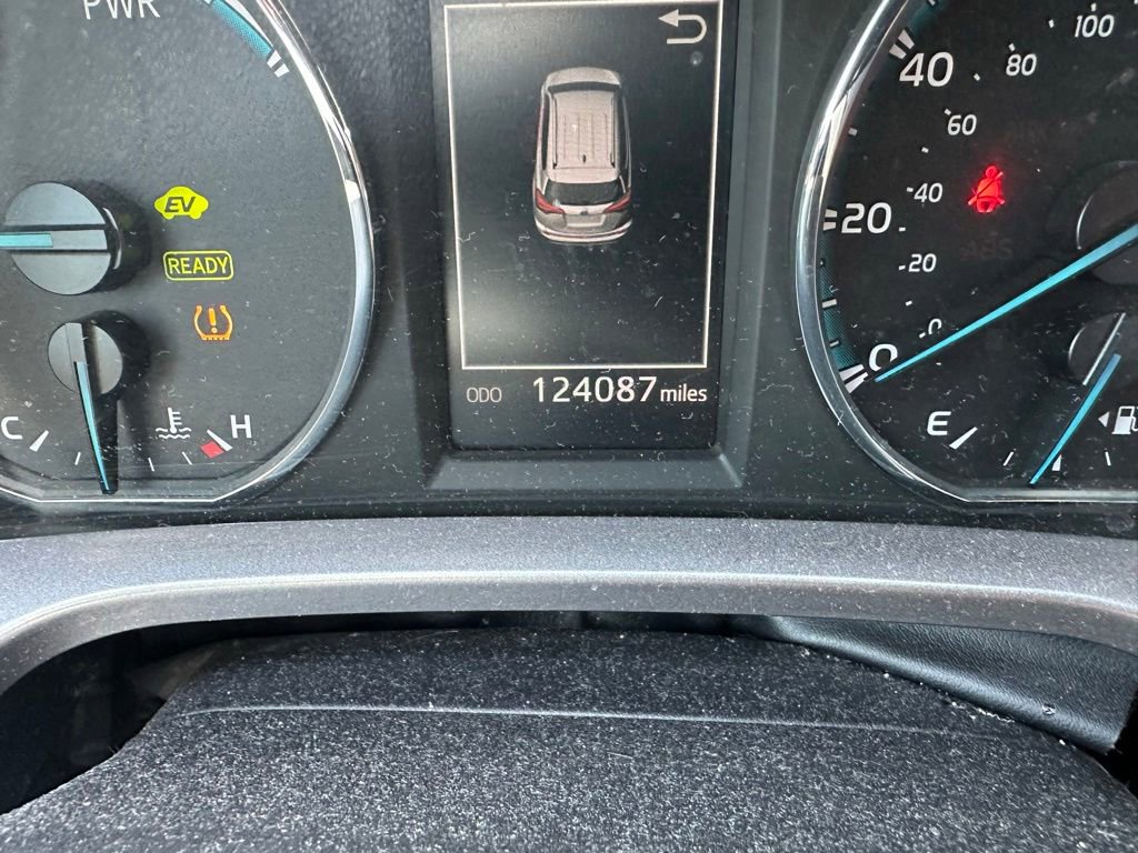 Used 2017 Toyota RAV4 SE AWD/4WD image 12