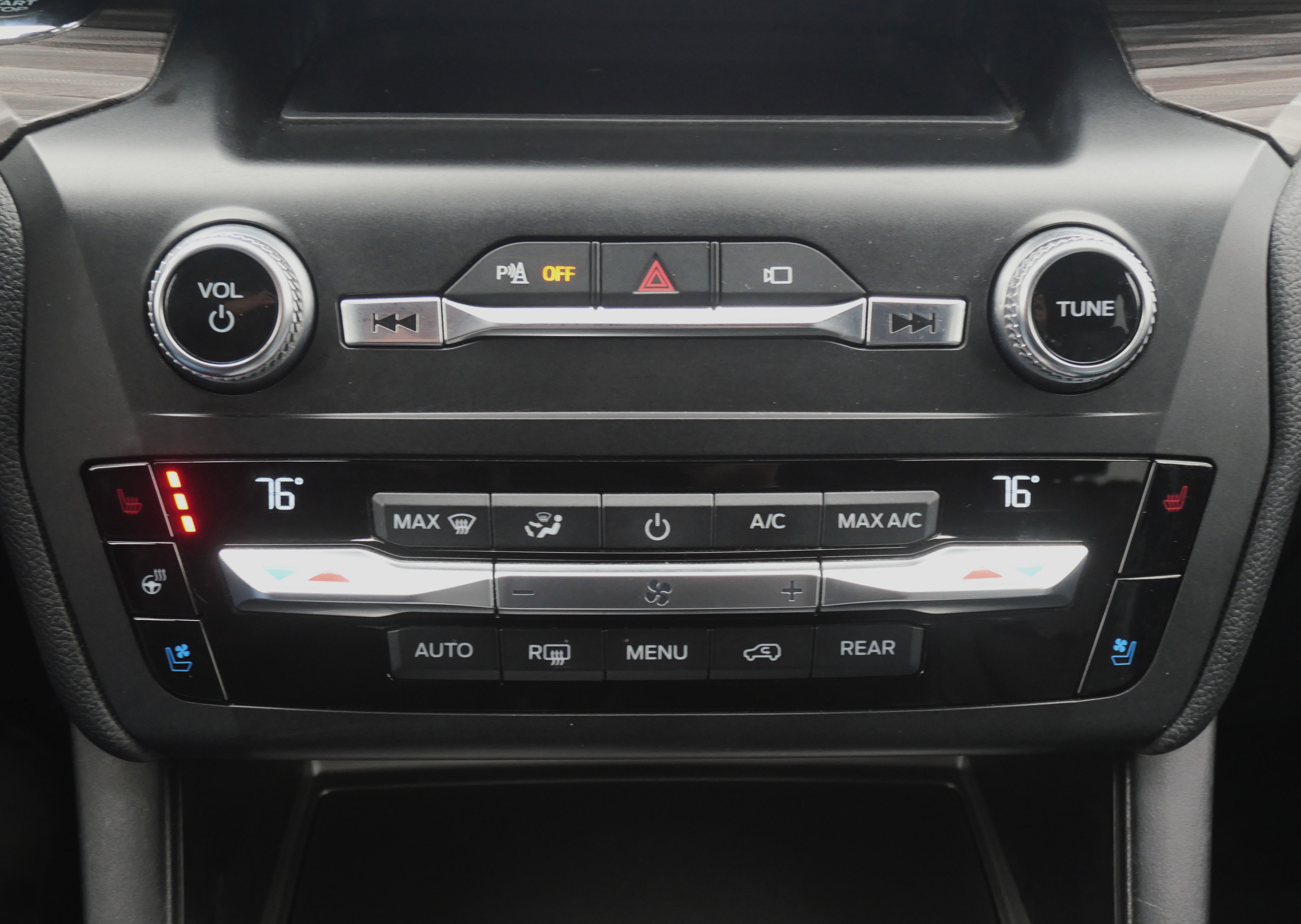 Used 2020 Ford Explorer Limited image 31