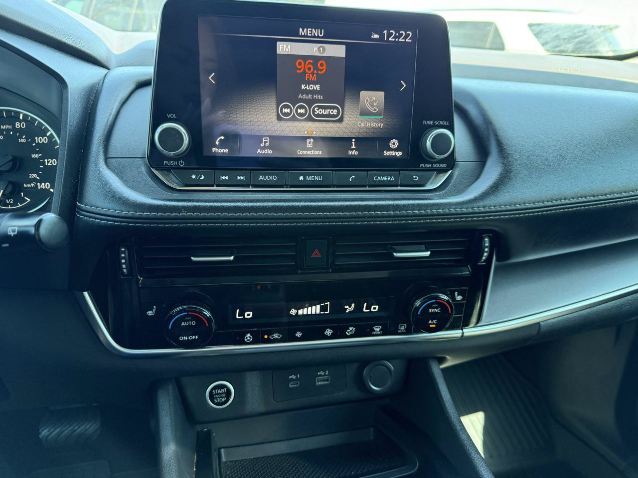 Used 2022 Nissan Rogue SV w/ SV Premium Package FWD image 32