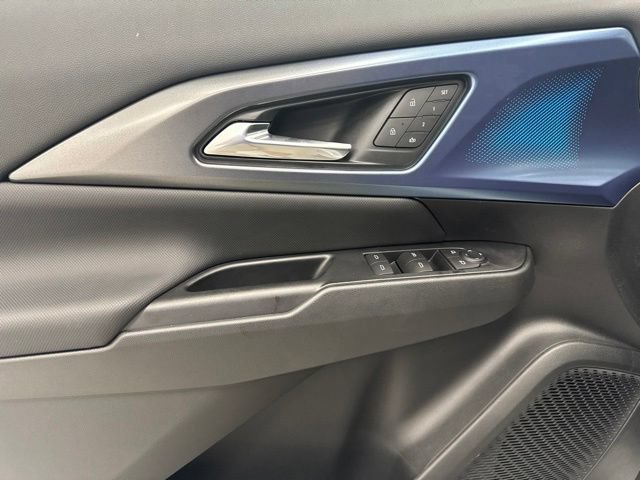 New 2026 Chevrolet Equinox EV LT w/ Convenience Package II FWD image 9