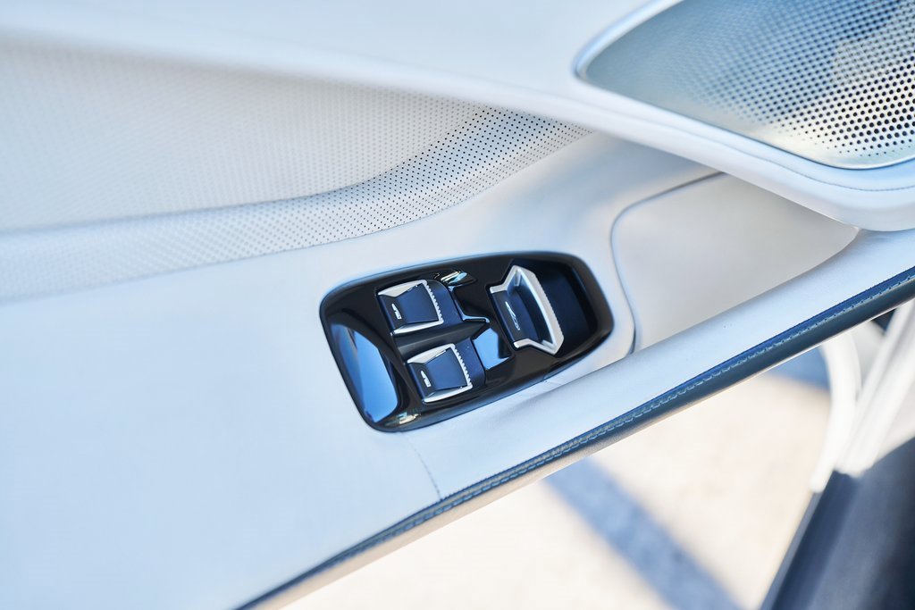 Used 2022 McLaren GT image 32