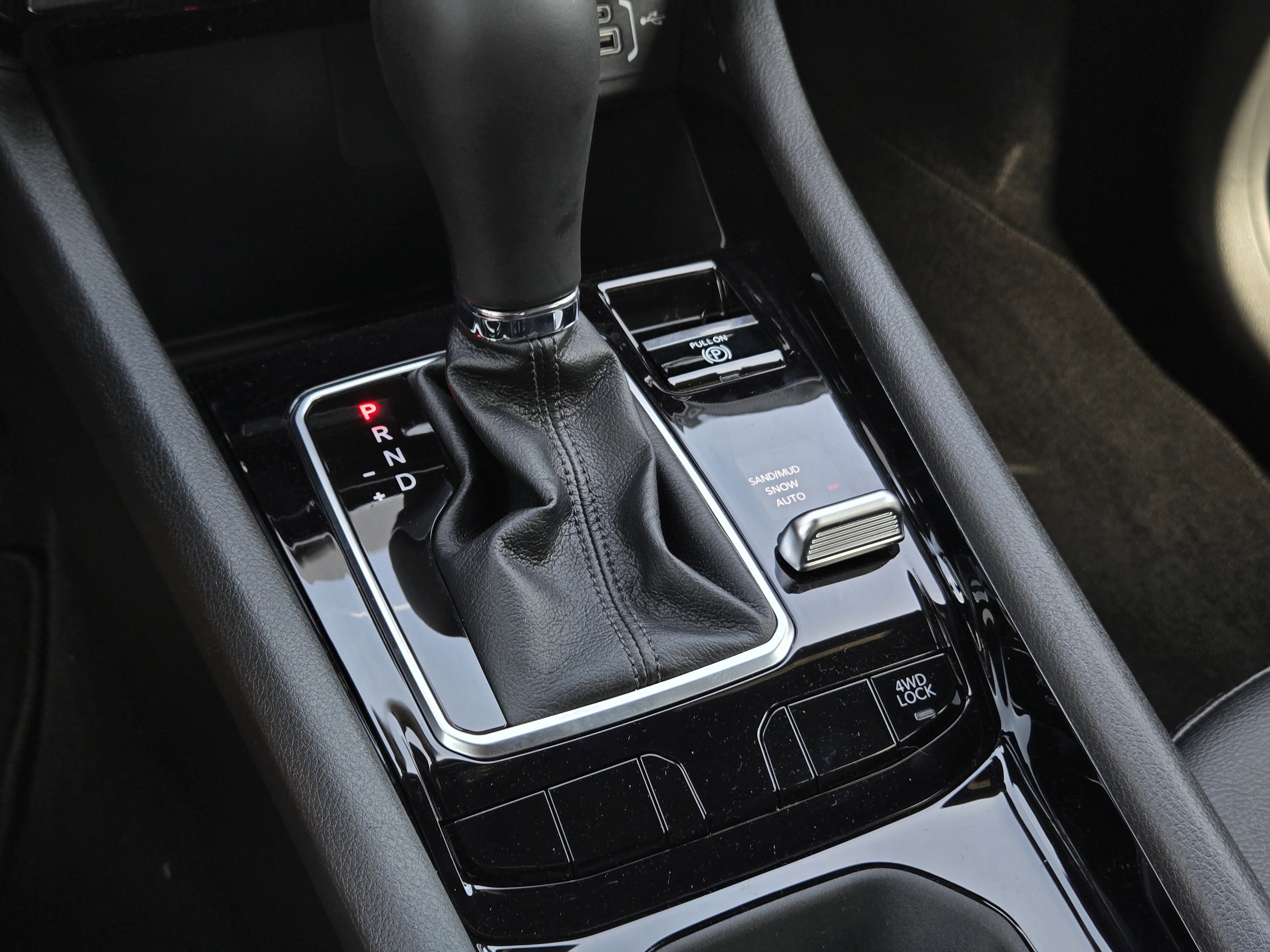 New 2026 Jeep Compass Latitude image 13