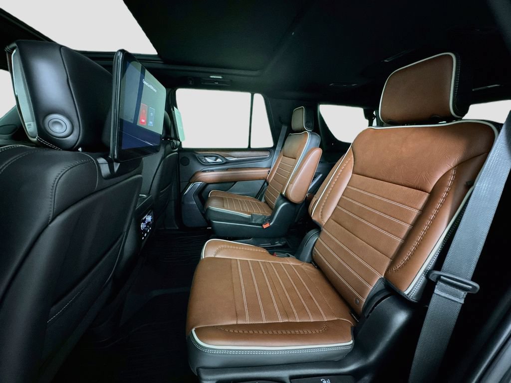 Used 2023 GMC Yukon Denali Ultimate w/ LPO, Floor Liner Package AWD/4WD image 23