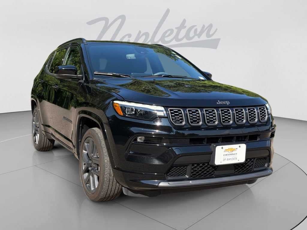 Used 2024 Jeep Compass Limited w/ High Altitude Package AWD/4WD image 3