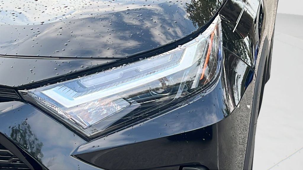 Used 2025 Toyota RAV4 LE FWD image 9