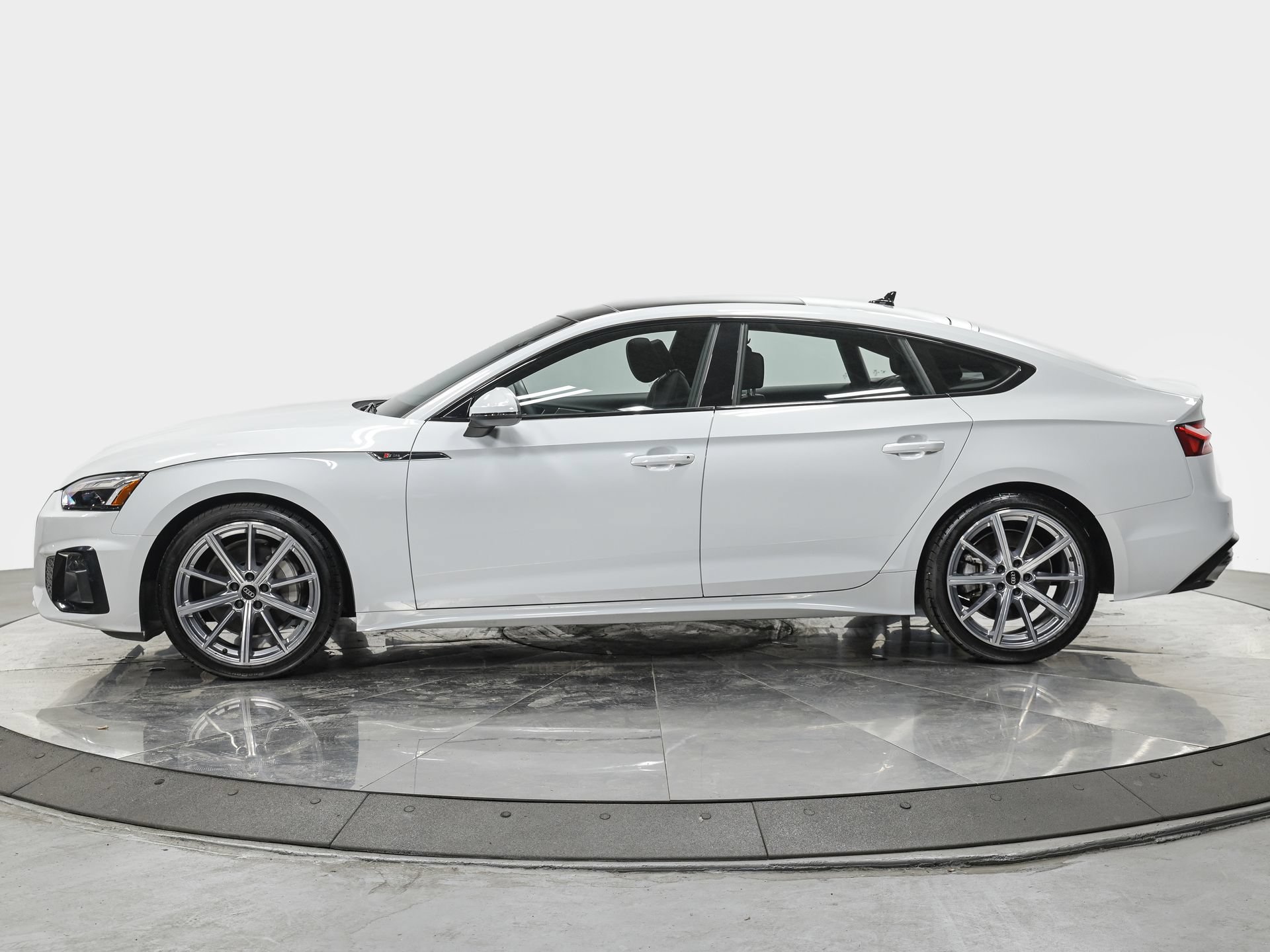 Used 2025 Audi A5 2.0T Premium w/ Convenience Plus Package AWD/4WD image 2