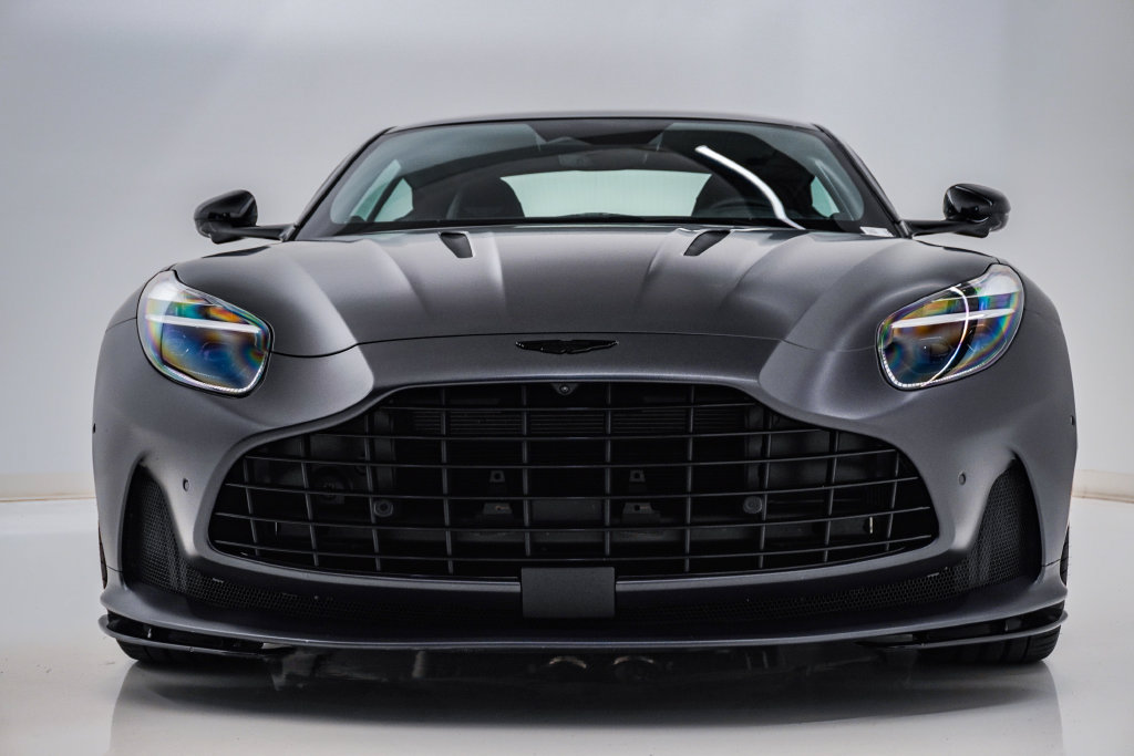 Used 2024 Aston Martin DB12 Coupe RWD image 5