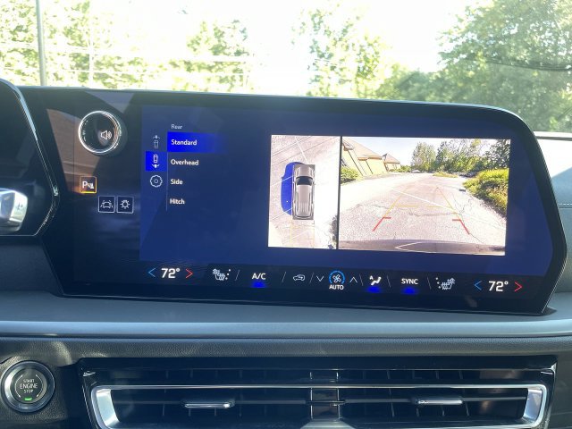 Certified 2026 Chevrolet Traverse LT w/ Driver Confidence Package FWD image 17