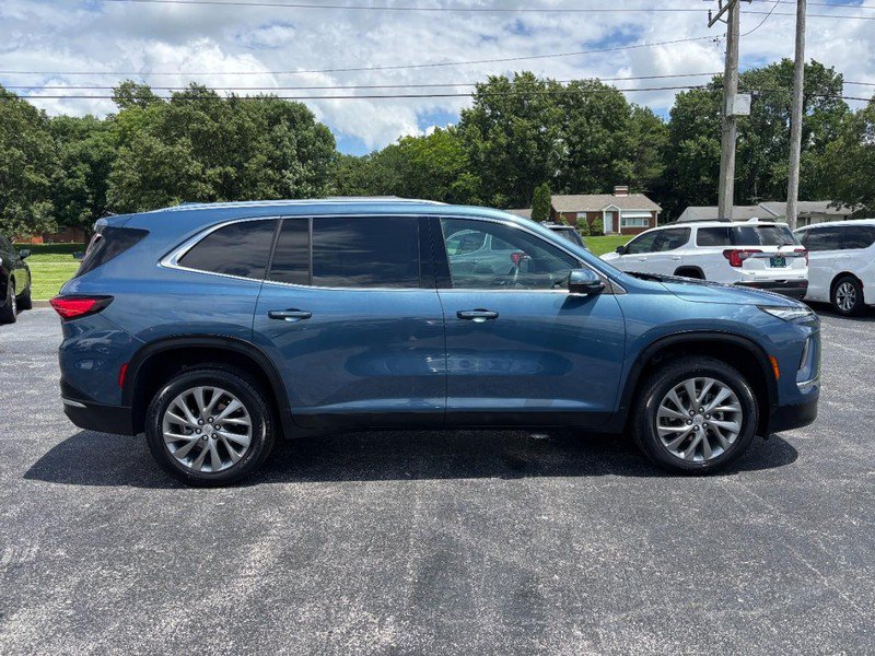 Certified 2025 Buick Enclave Preferred FWD image 6