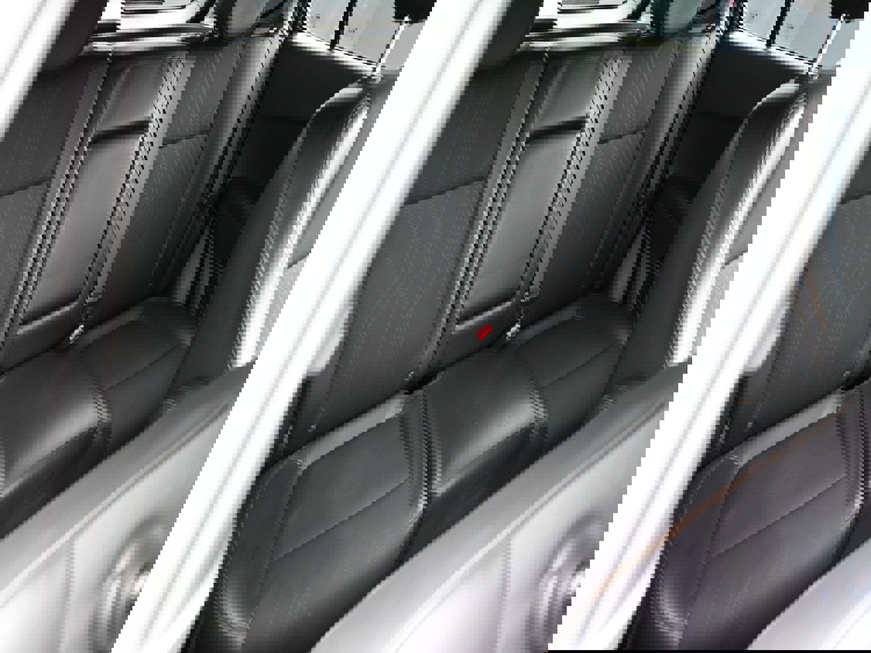 Used 2022 Chevrolet Trax LT w/ Midnight Edition image 27