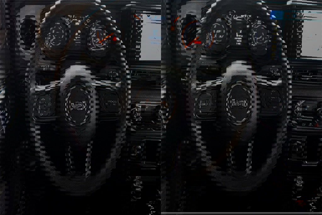 Used 2024 Jeep Gladiator Sport image 25