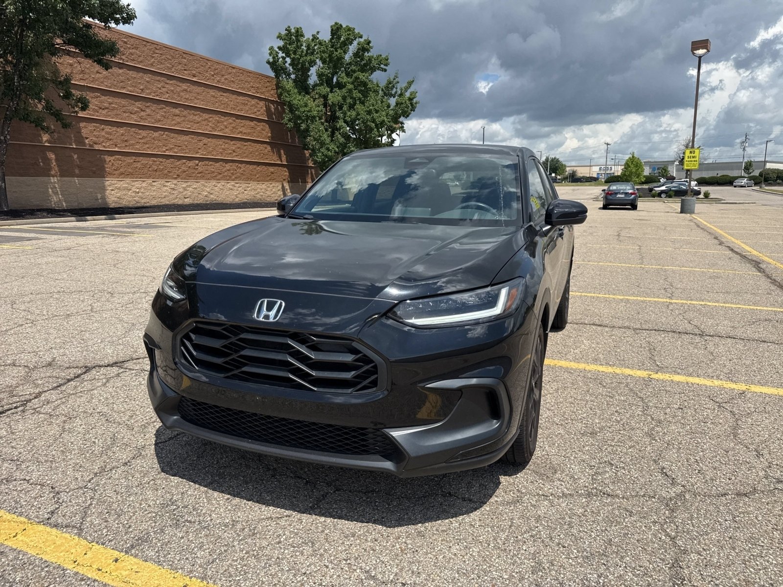 Used 2024 Honda HR-V Sport image 9