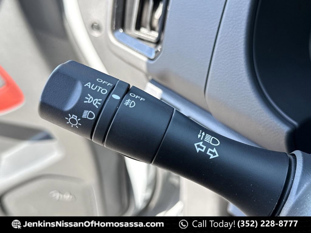 Used 2025 Nissan Frontier PRO-4X w/ Pro Premium Package image 41