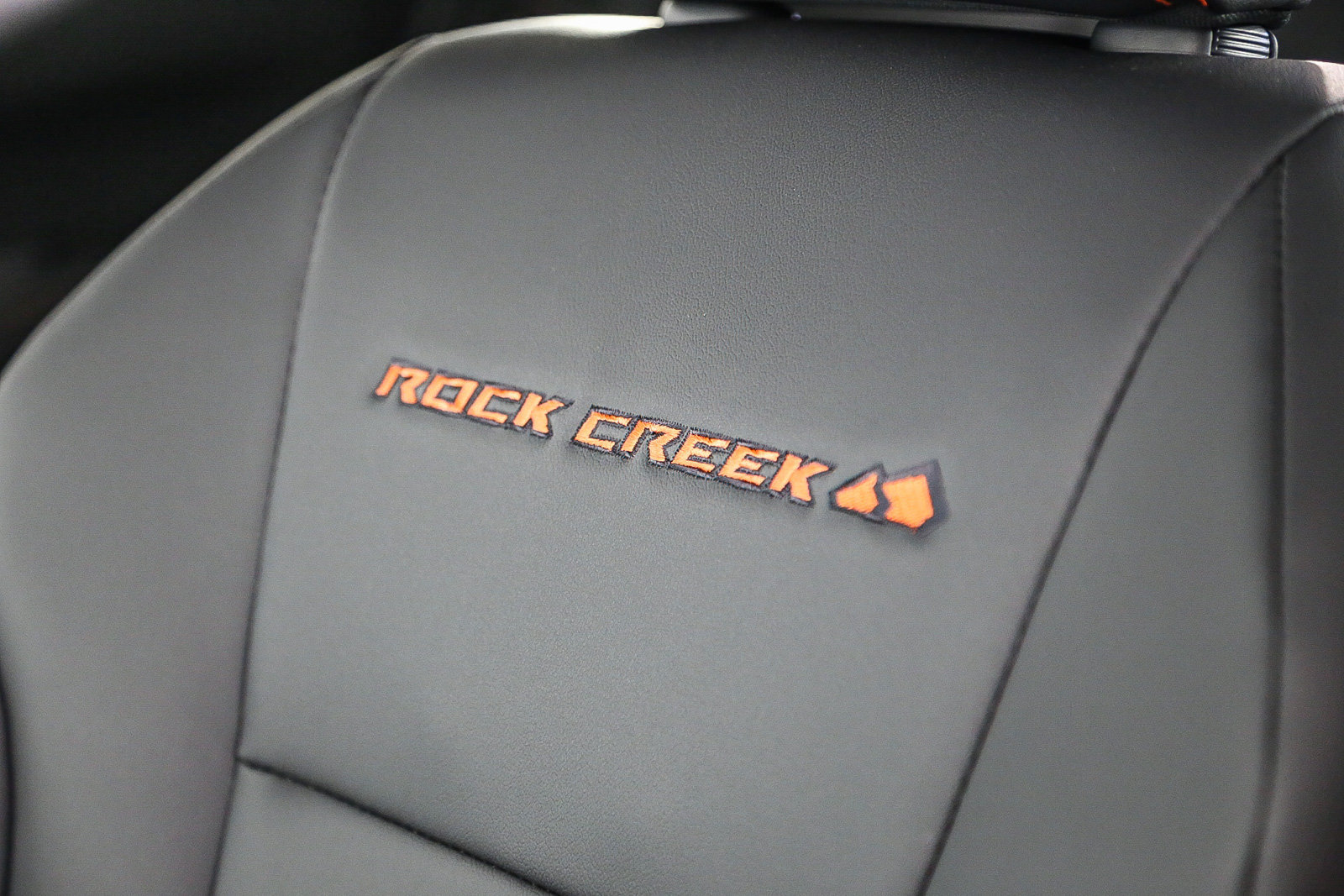 New 2025 Nissan Rogue SV w/ Rock Creek Premium Package AWD/4WD image 27