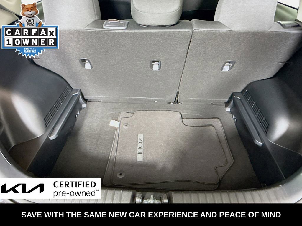 Certified 2025 Kia Soul LX w/ LX Technology Package FWD image 28