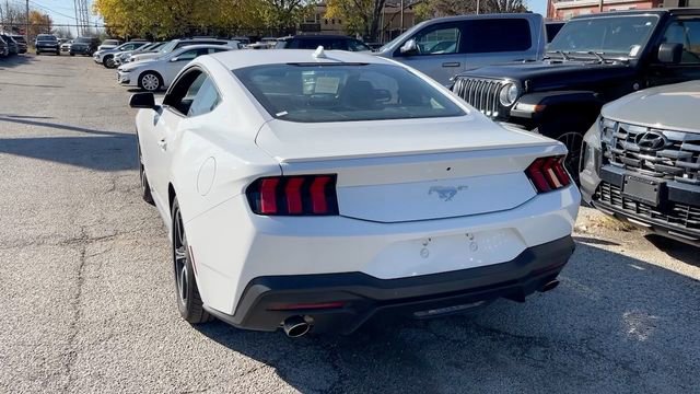 Used 2024 Ford Mustang Premium image 5