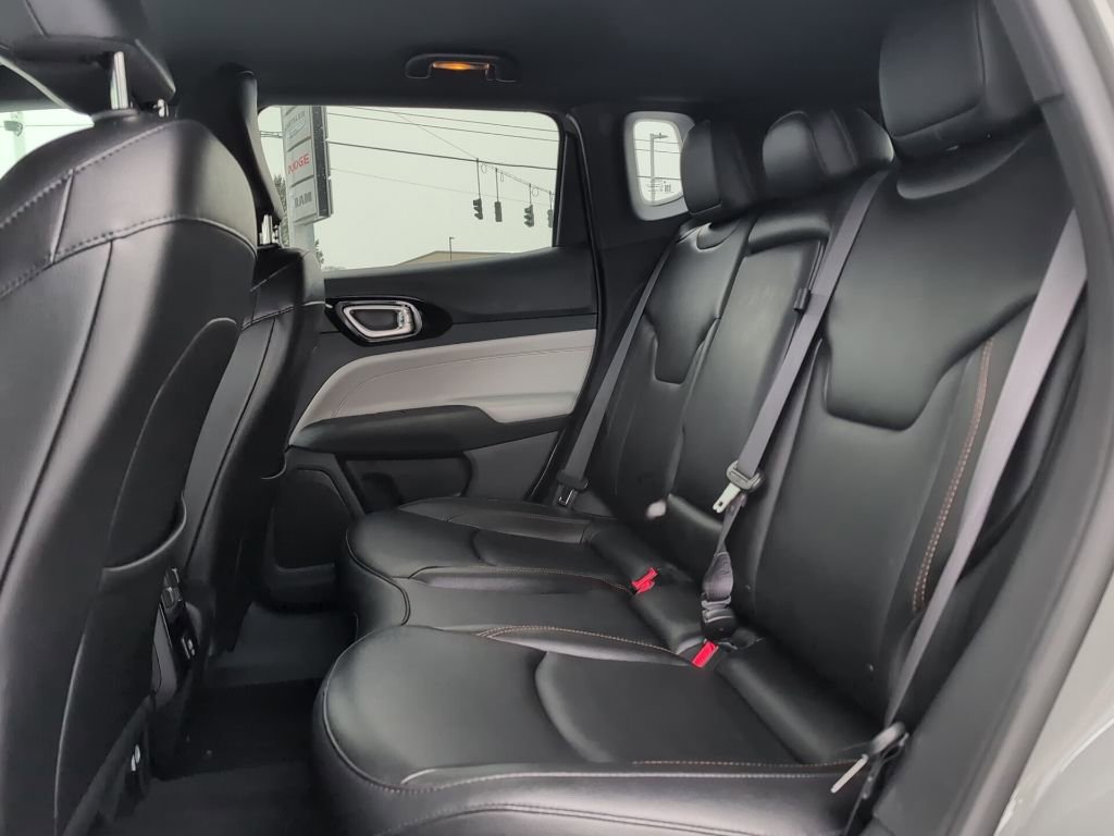 Used 2024 Jeep Compass Limited image 20