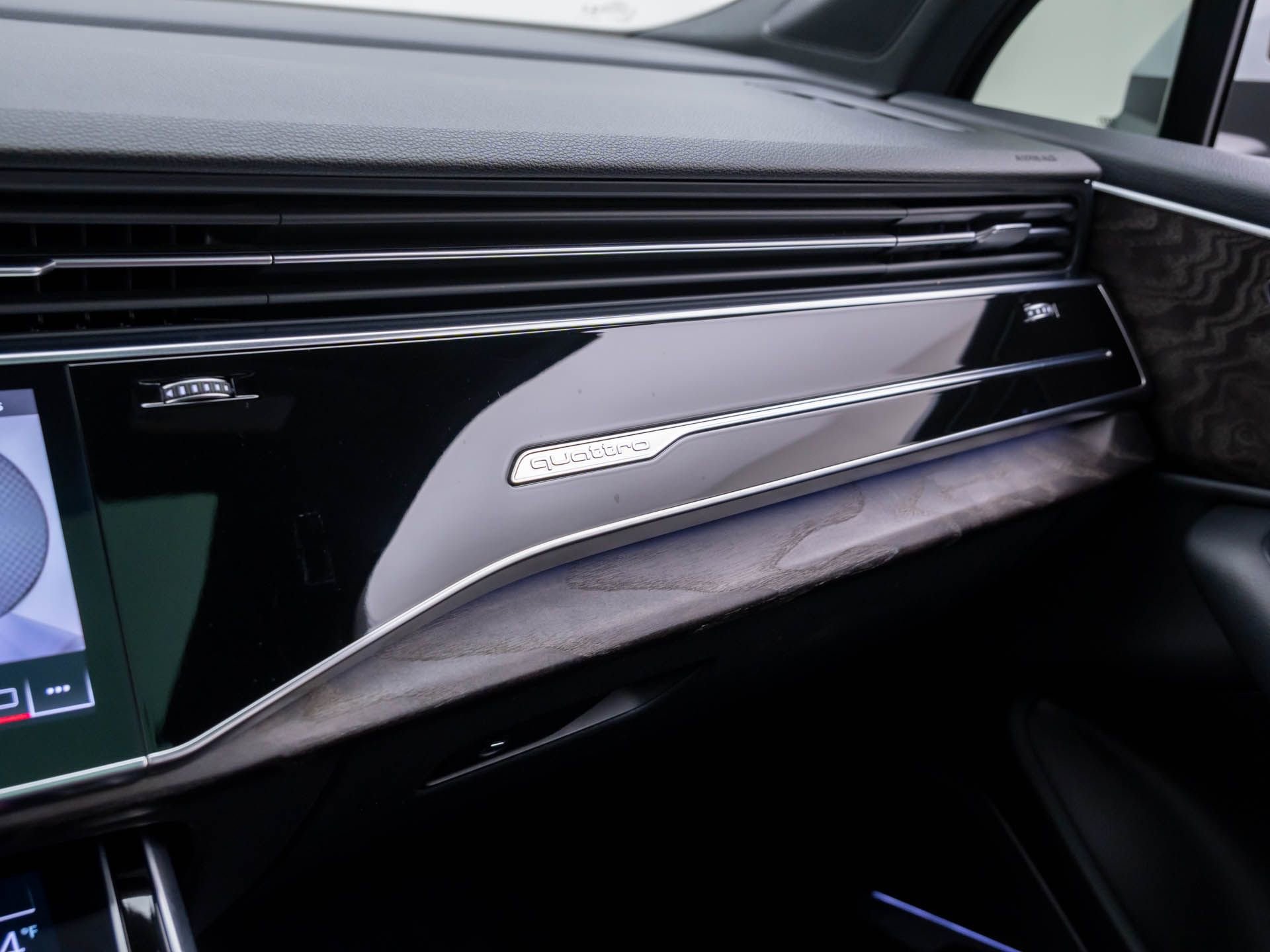 Used 2020 Audi Q7 3.0T Premium Plus image 27