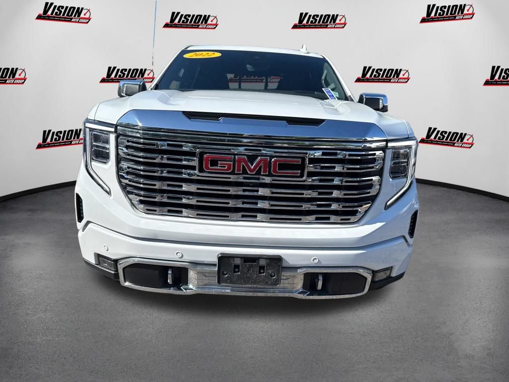 Used 2023 GMC Sierra 1500 Denali w/ Technology Package AWD/4WD image 2