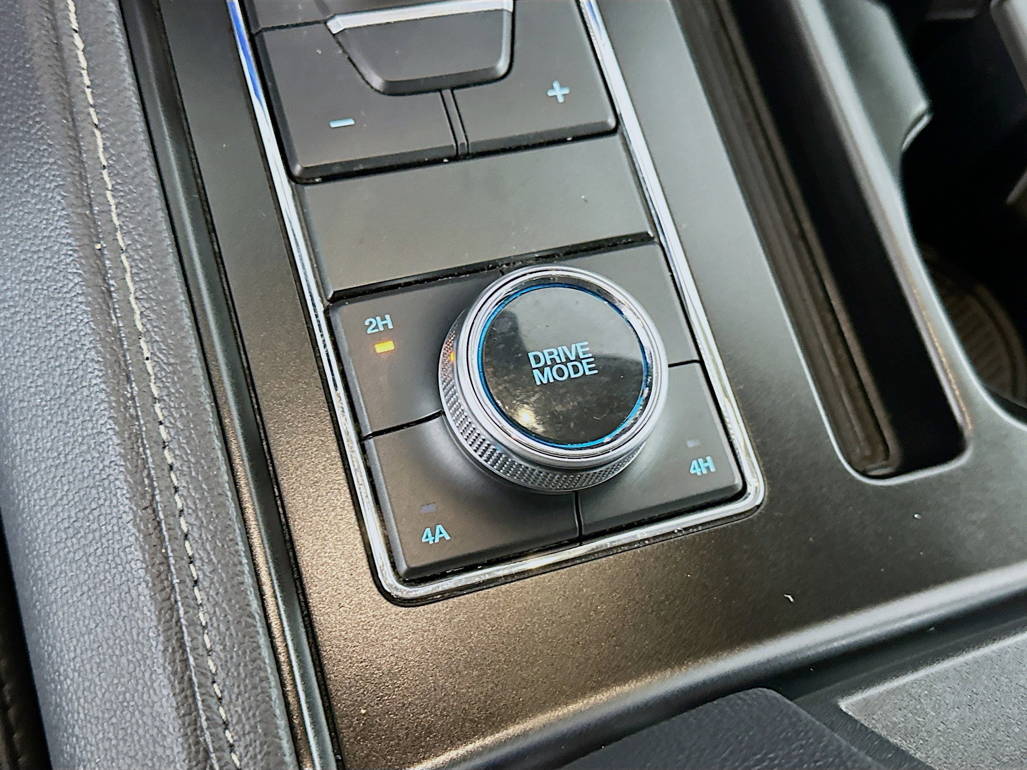 Used 2024 Ford Expedition Max XLT AWD/4WD image 26