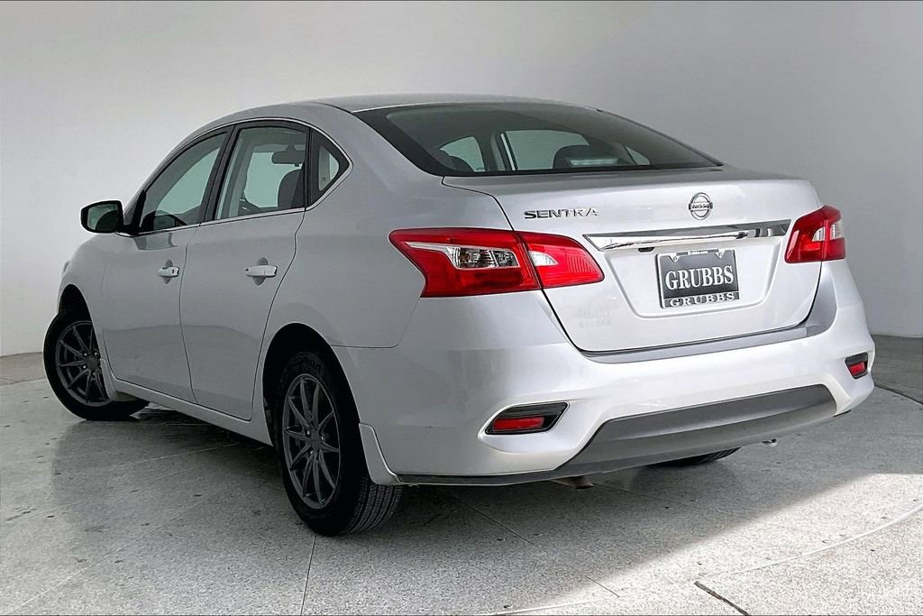 Used 2019 Nissan Sentra S image 17