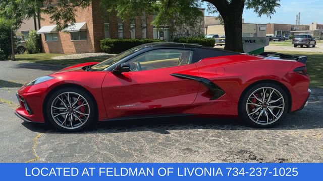 Used 2024 Chevrolet Corvette Stingray Premium Conv w/ Z51 Performance Package RWD image 5