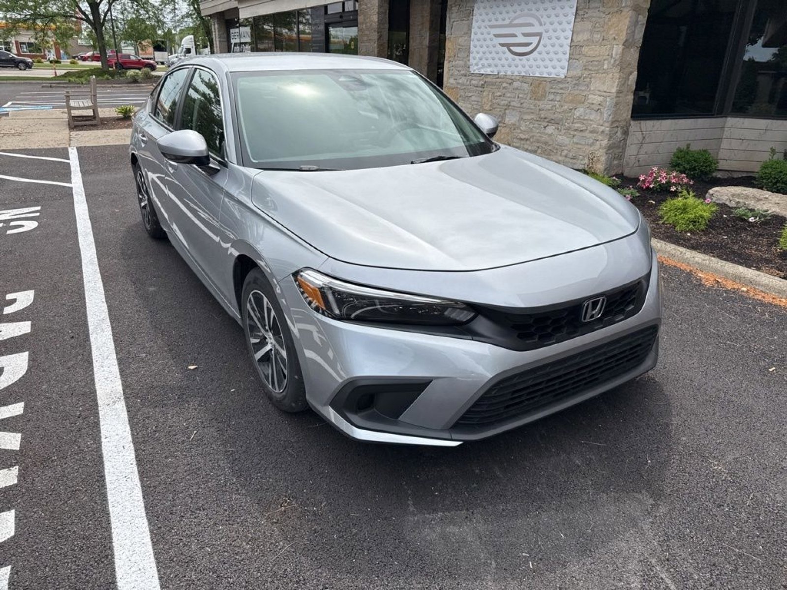 Used 2024 Honda Civic LX image 5