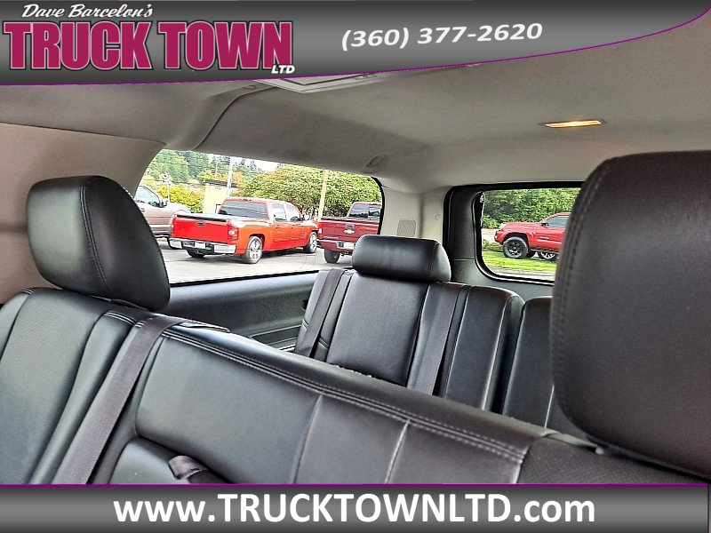 Used 2014 GMC Yukon XL Denali image 17